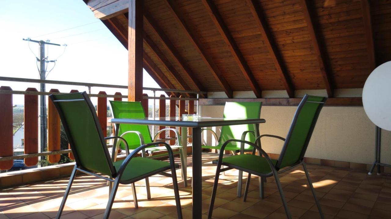 Apartamento Les Brimbelles Hottviller Exterior foto